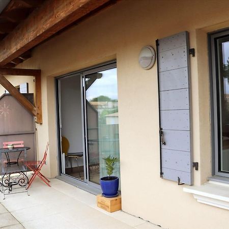 Uzes Centre La Terrasse Des Capucines Avec Garage Privee Apartment Exterior photo